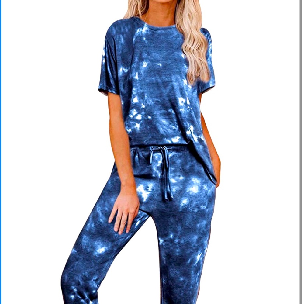 Amazon Women’s Lounge Set